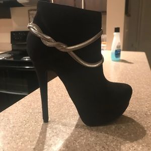 Meet your Posher, Alea